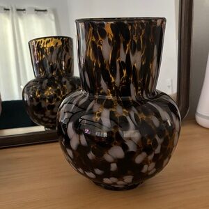 Elegant Black and Brown Glass Vase